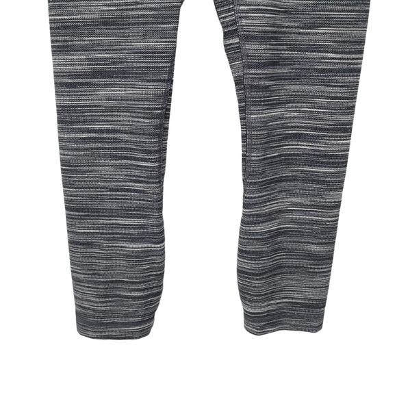 Lululemon Align High‎ Rise Crop Leggings 21" Cross Waist Size 2 - Picture 4 of 10